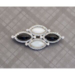 Vintage Gothic Silver Tone Brooch G17